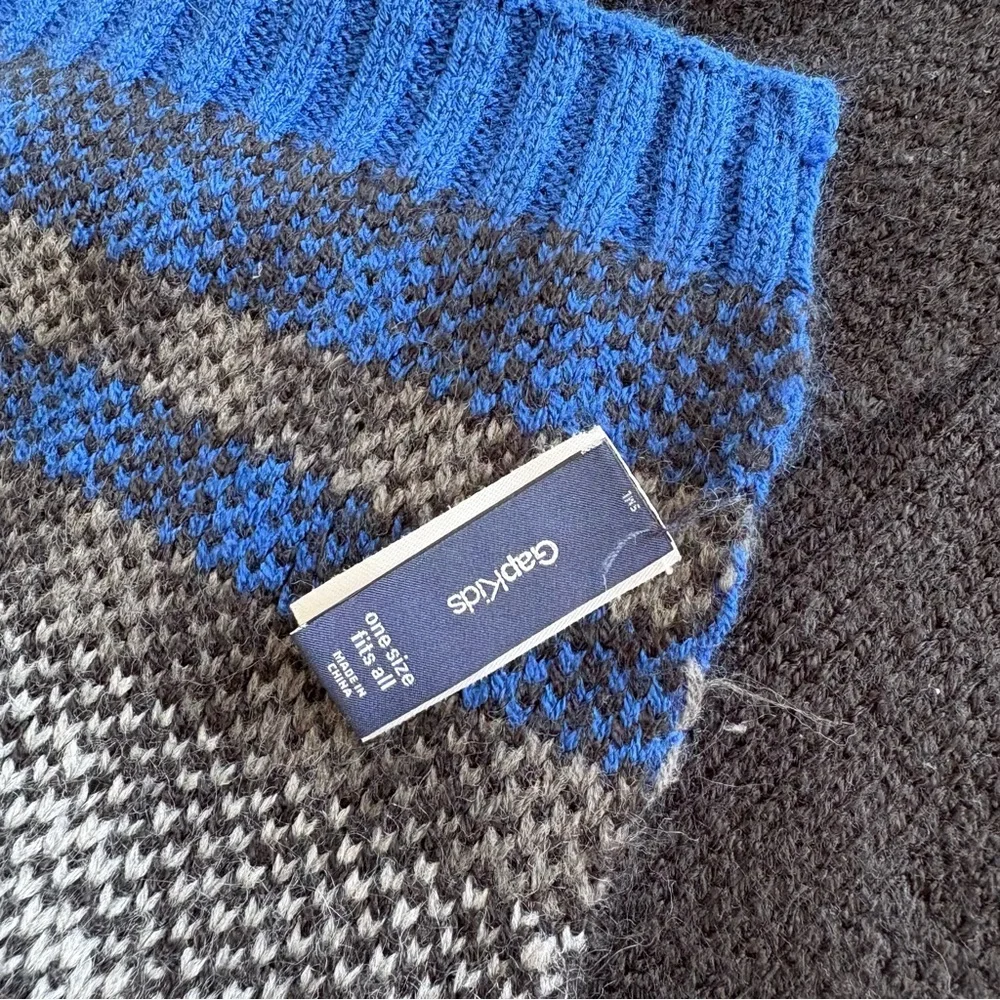 GAP Kids Skull Wing Hat and Scarf Set - Black and Blue